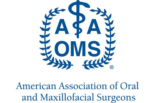 AAOMS logo